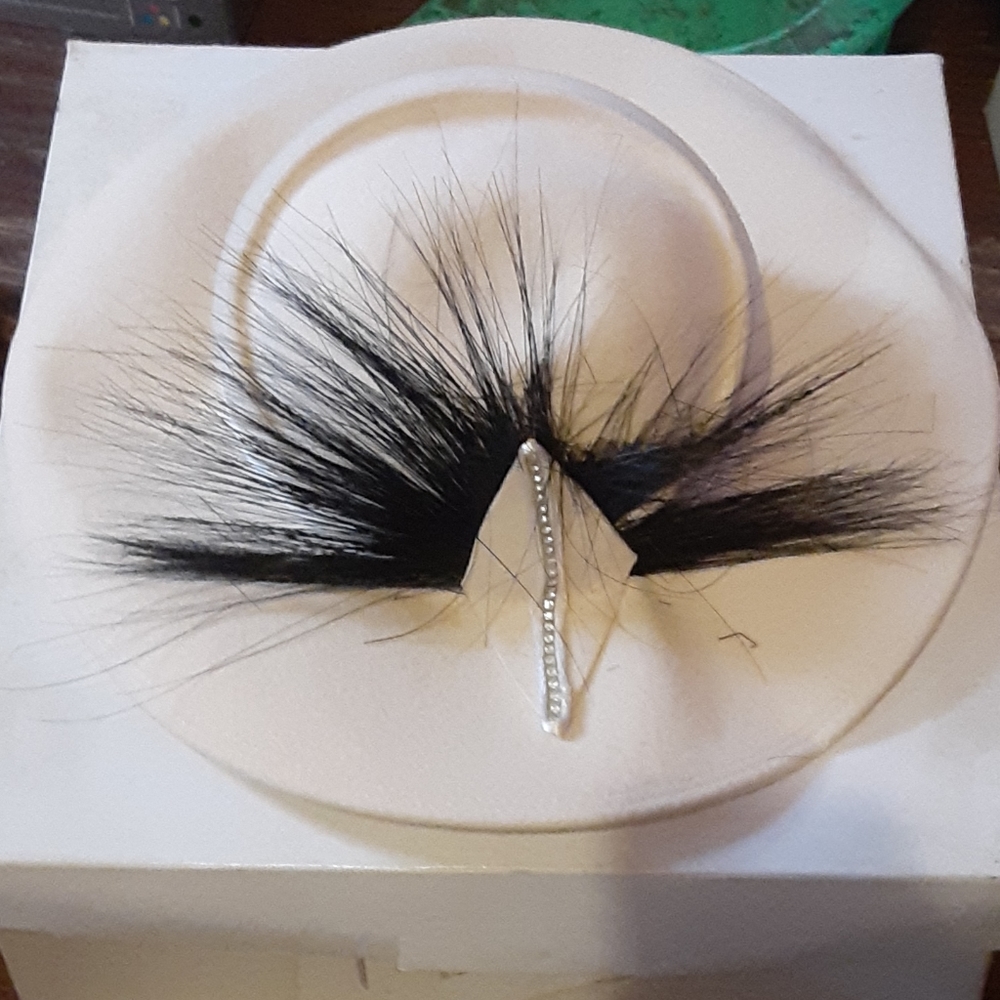 A vintage bellini womens church hat